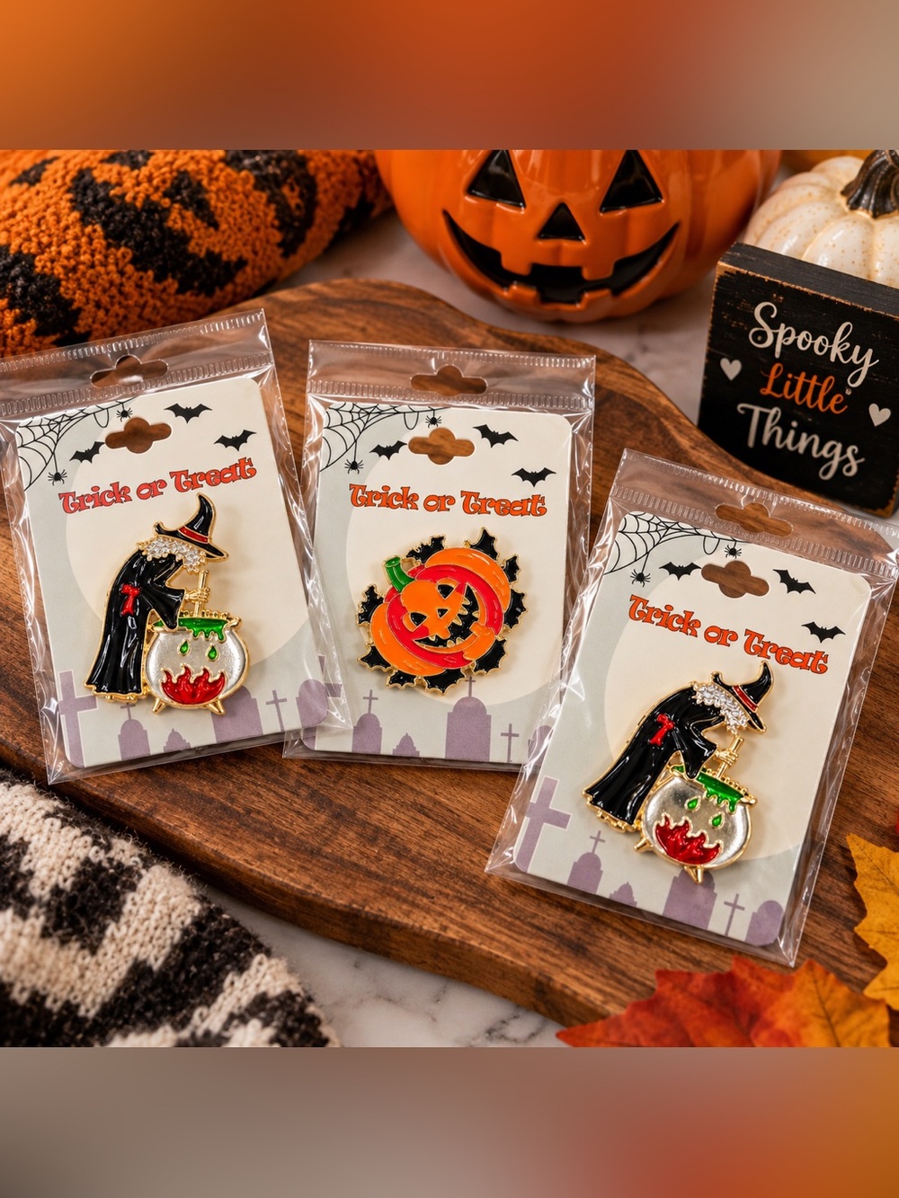 👻 Halloween Pumpkin or Witch Brooch Pin - New
